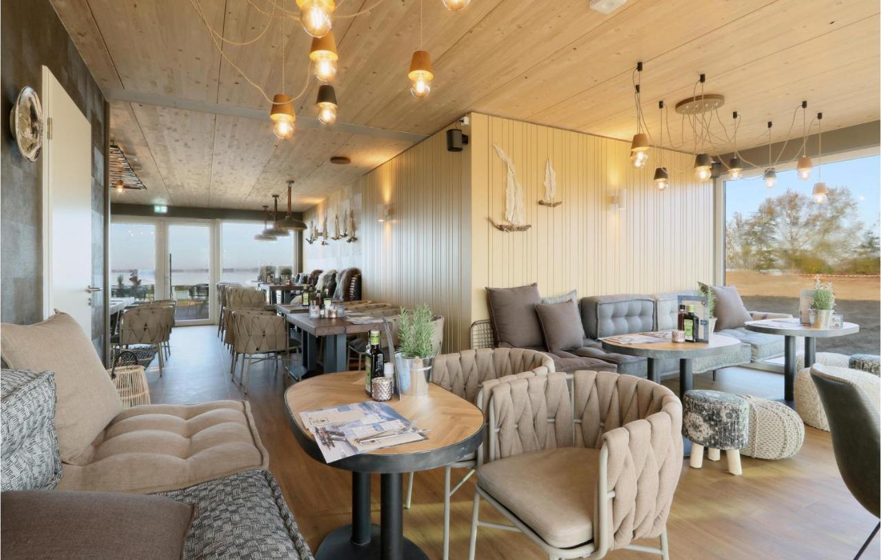 Nice Home In Lembruch-Duemmer See With Sauna Екстериор снимка