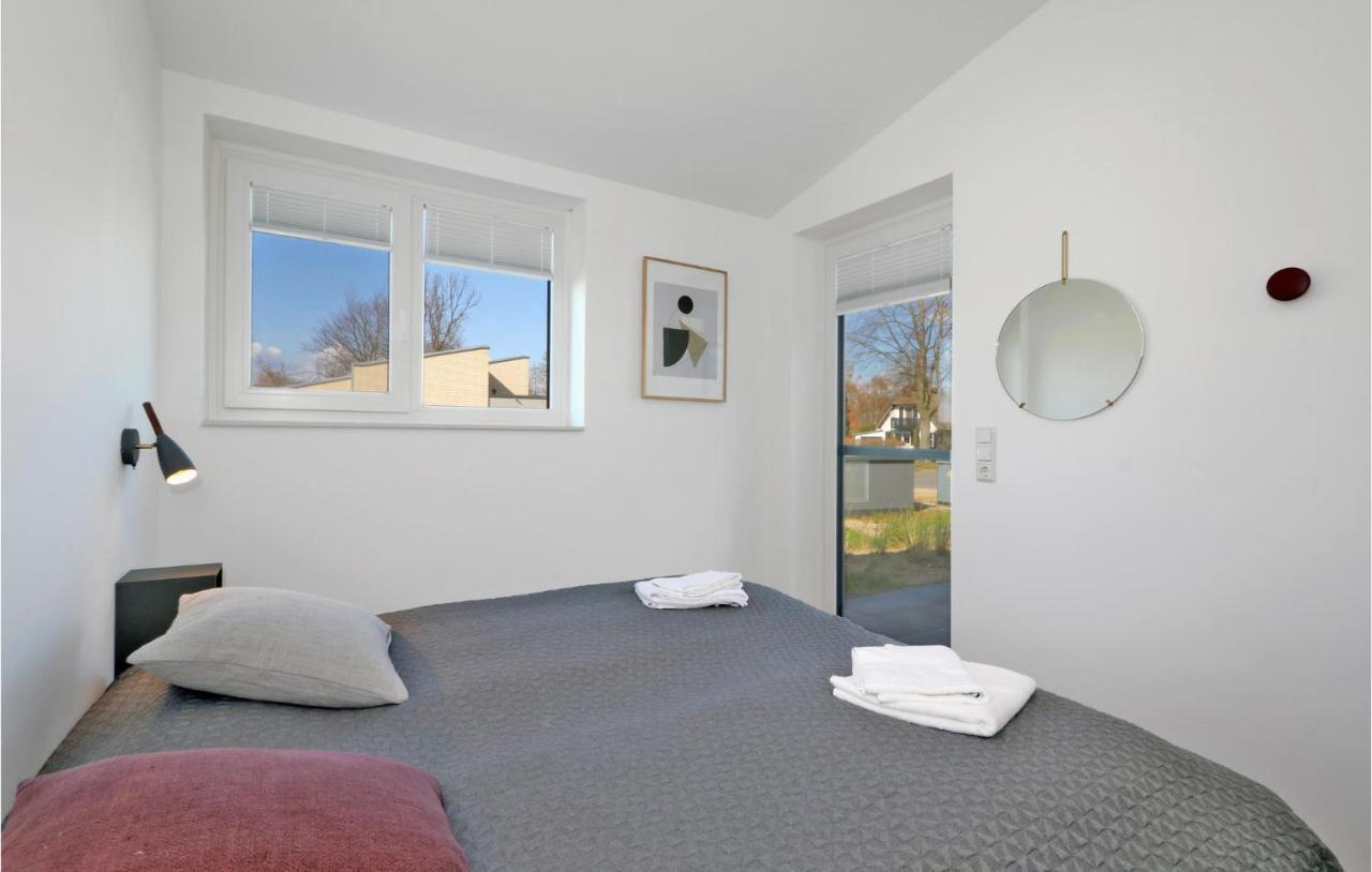 Nice Home In Lembruch-Duemmer See With Sauna Екстериор снимка