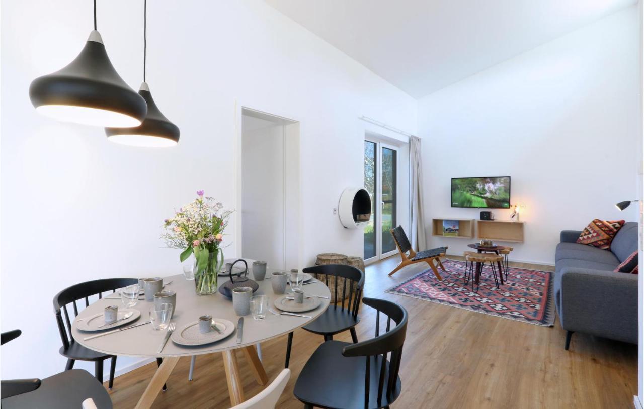 Nice Home In Lembruch-Duemmer See With Sauna Екстериор снимка